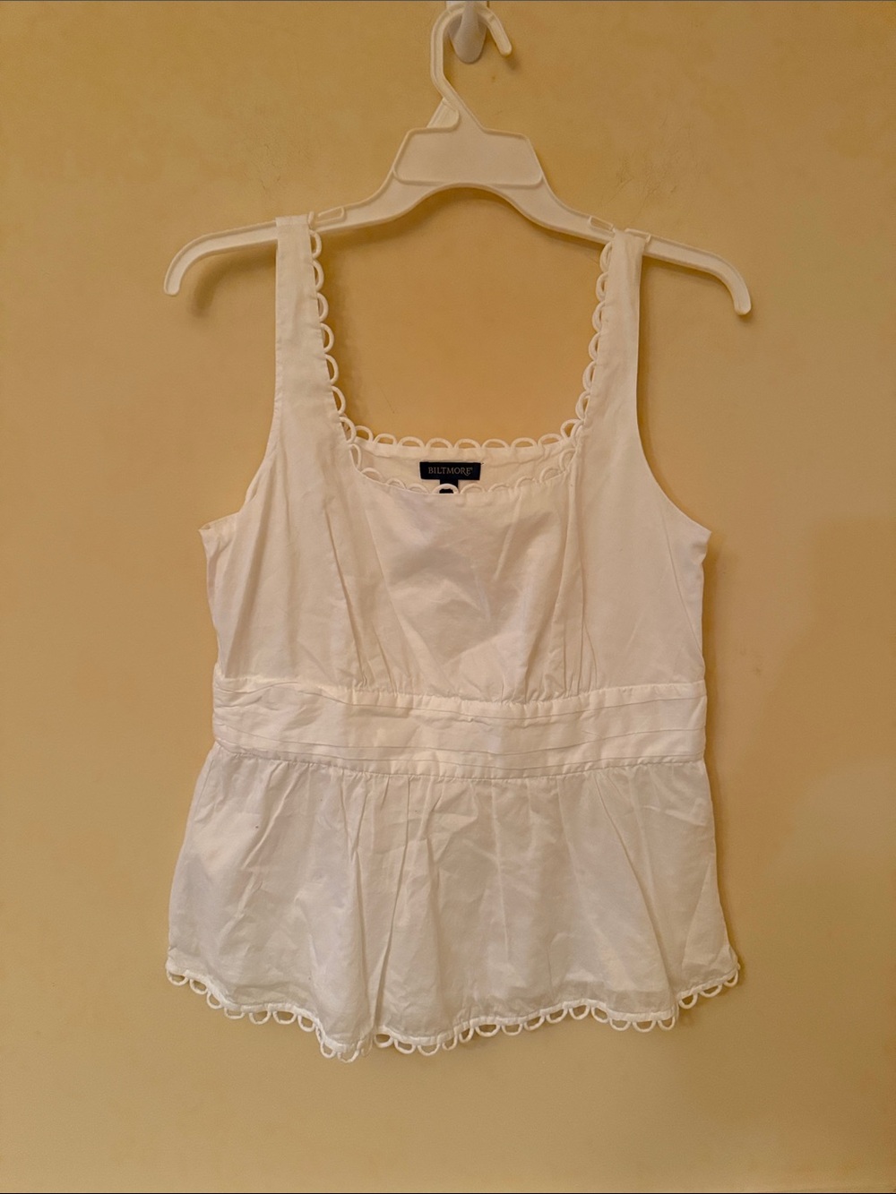 Biltmore 100% Cotton White Lace-Trim Tank Top‎ Size 6